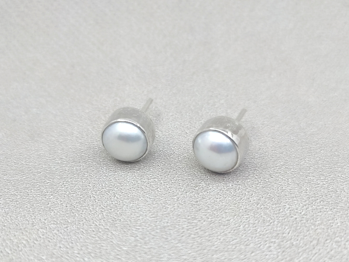 Pearl Earring, Sterling Silver Pearl Earring, Birthstone Earring, Zodiac Earring, Round Pearl Studs, Soliatire Jewelry, Silver Women Jewelry
