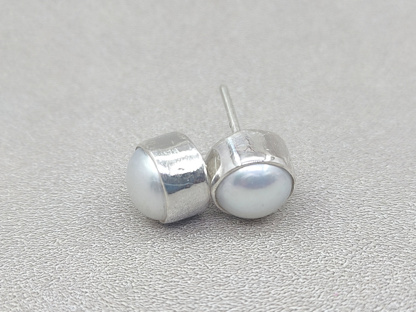 Pearl Earring, Sterling Silver Pearl Earring, Birthstone Earring, Zodiac Earring, Round Pearl Studs, Soliatire Jewelry, Silver Women Jewelry