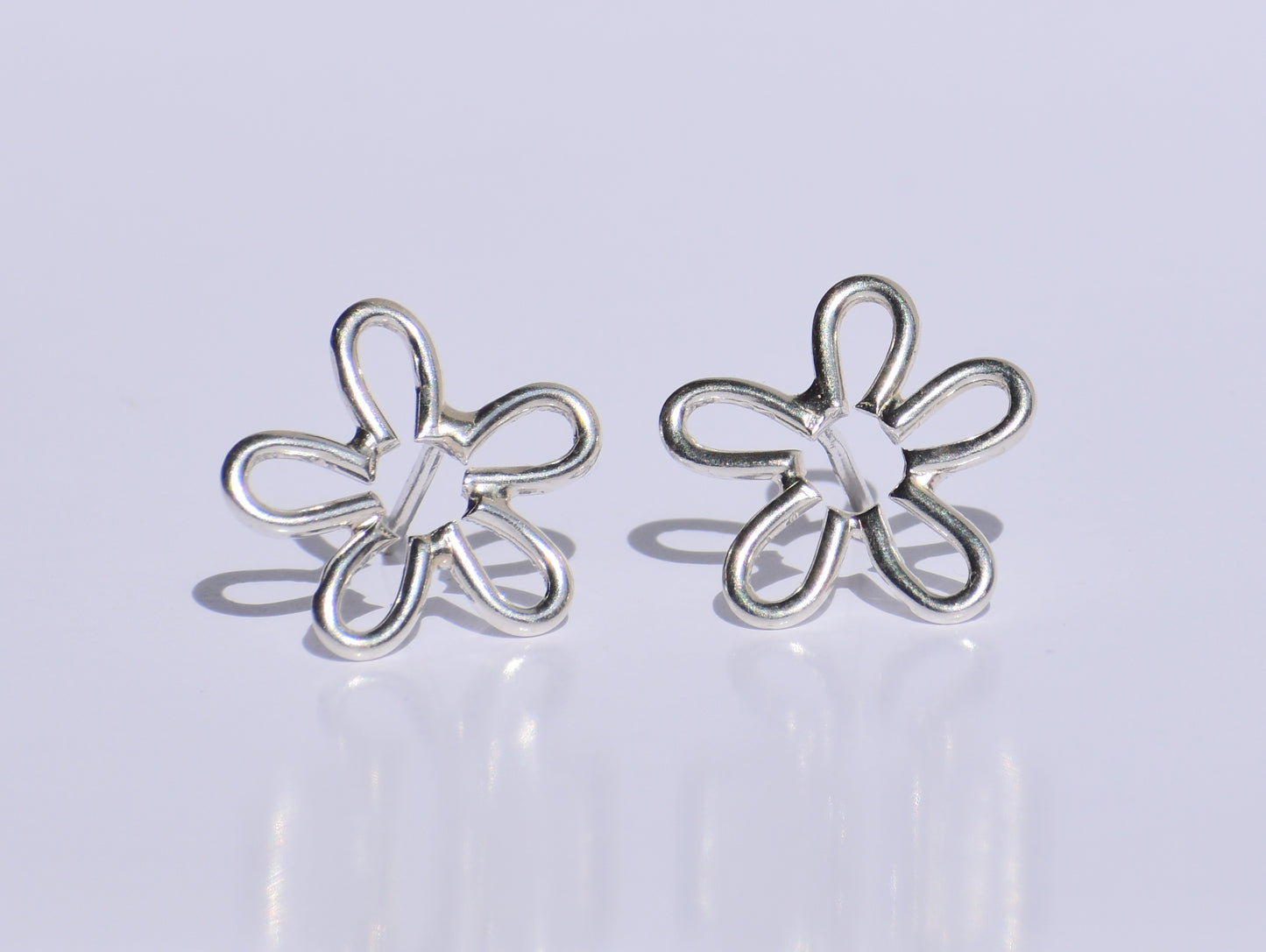 Silver Flower Earrings, Silver Wire Earring, 925 Silver Studs Earrings, Handmade Jewelry, Minimalist Jewelry, Women Accessories, Silver Gift