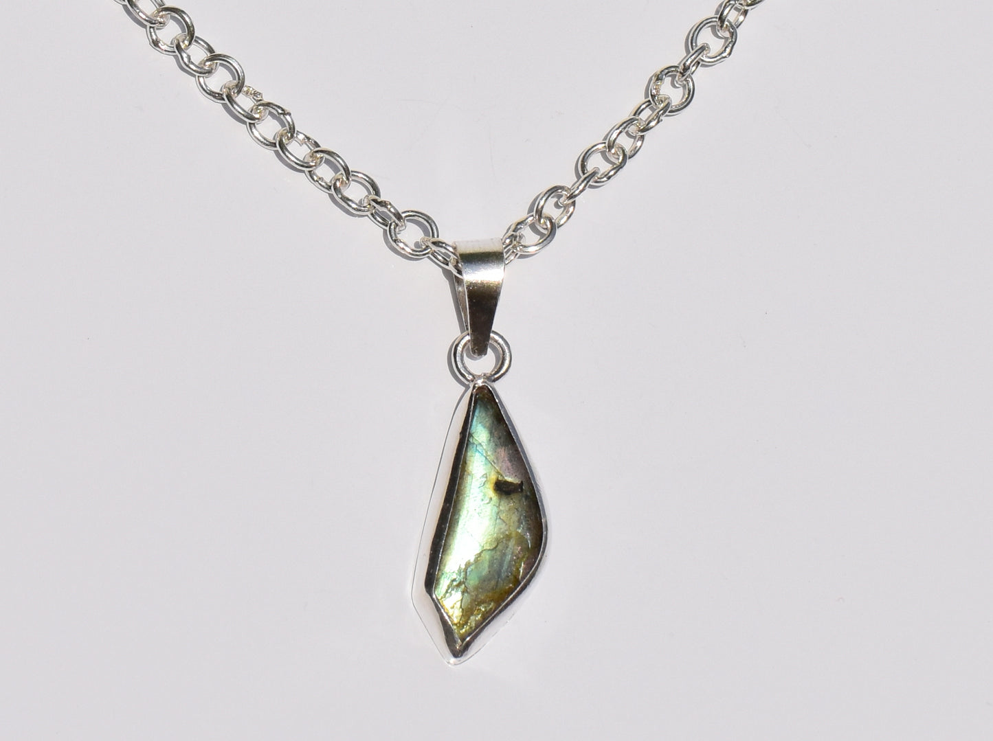Labradorite Pendant, 925 Silver Pendant, Handmade Pendant, Unique Shape Pendant, Solitaire Jewelry, Bohemian Jewelry, Healing Stone Jewelry