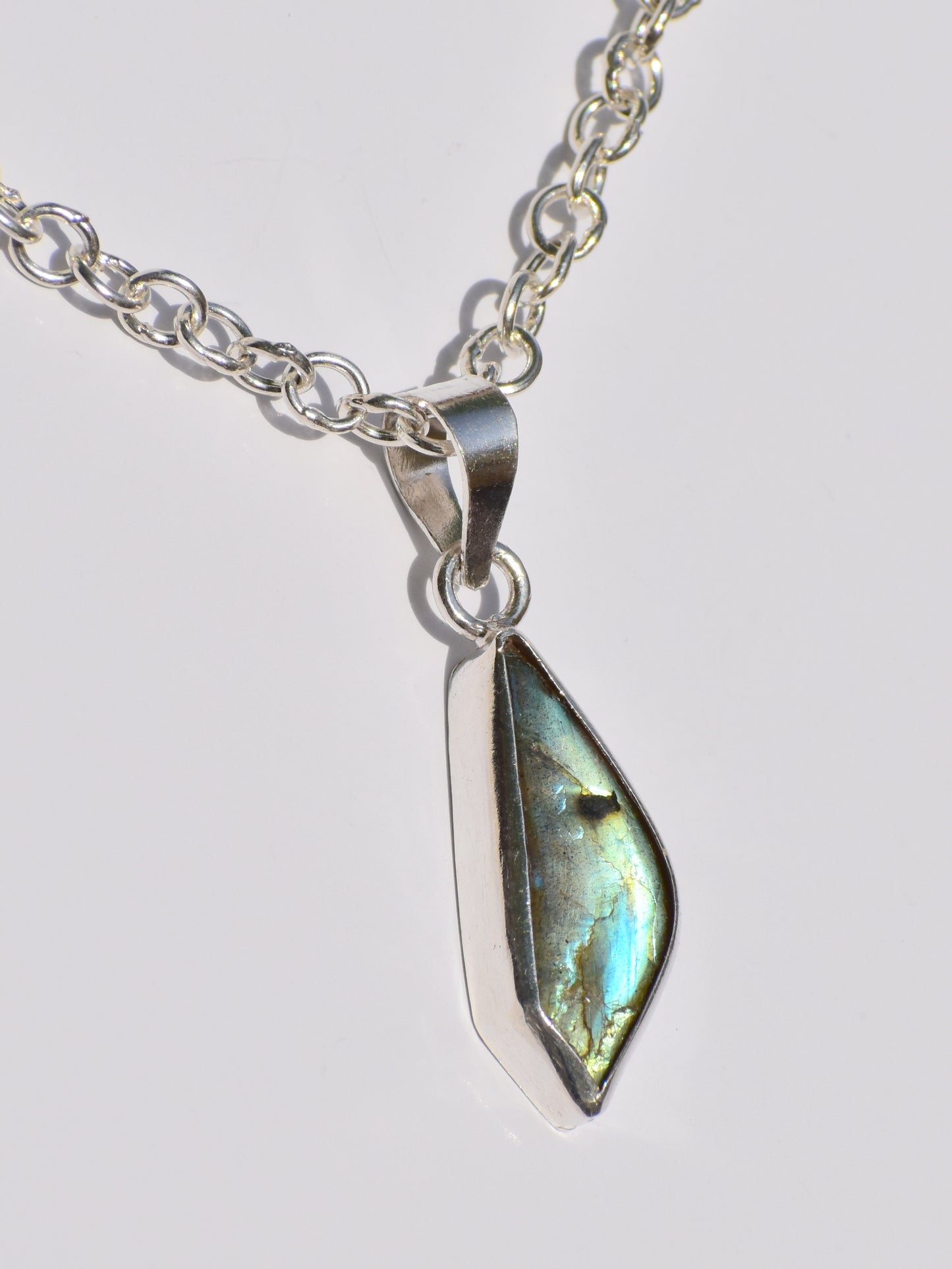 Labradorite Pendant, 925 Silver Pendant, Handmade Pendant, Unique Shape Pendant, Solitaire Jewelry, Bohemian Jewelry, Healing Stone Jewelry