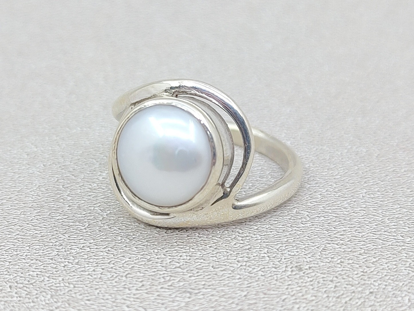 Pearl Ring, Gemstone Ring, June Birthstone, Handmade Ring, Sterling Silver Ring, Promise Ring, Statament Ring, Anniversary Gift, Women Gift