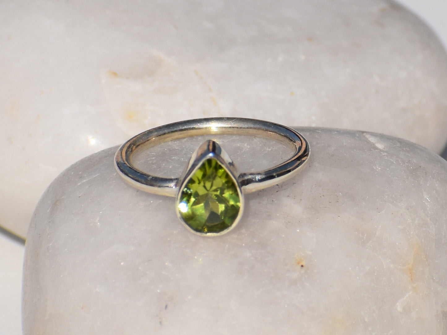 Peridot Ring, 925 Solid Sterling Silver, Peridot Quartz Gemstone, August Birthstone, Green Gemstone Ring, Statement Ring, Ring For Everyone