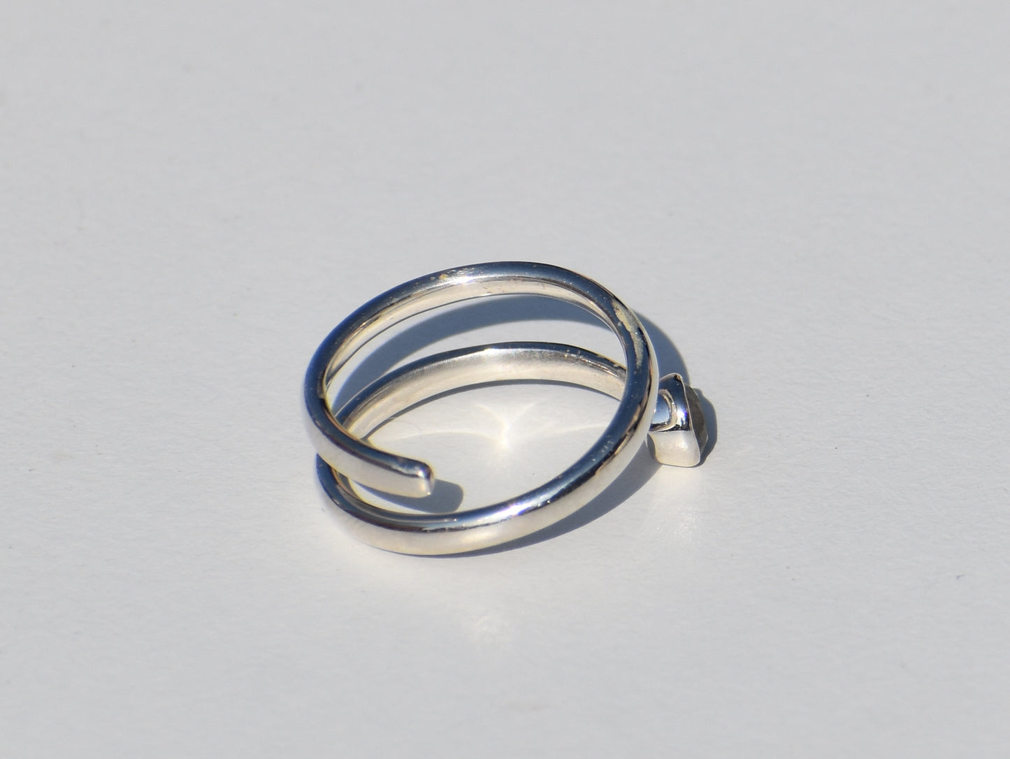 Natural Labradorite Spiral Ring, Open Ring, Solid Silver Ring, Round labradorite, Healing Ring, Birthstone Ring, Zodiac Ring, Statement Ring