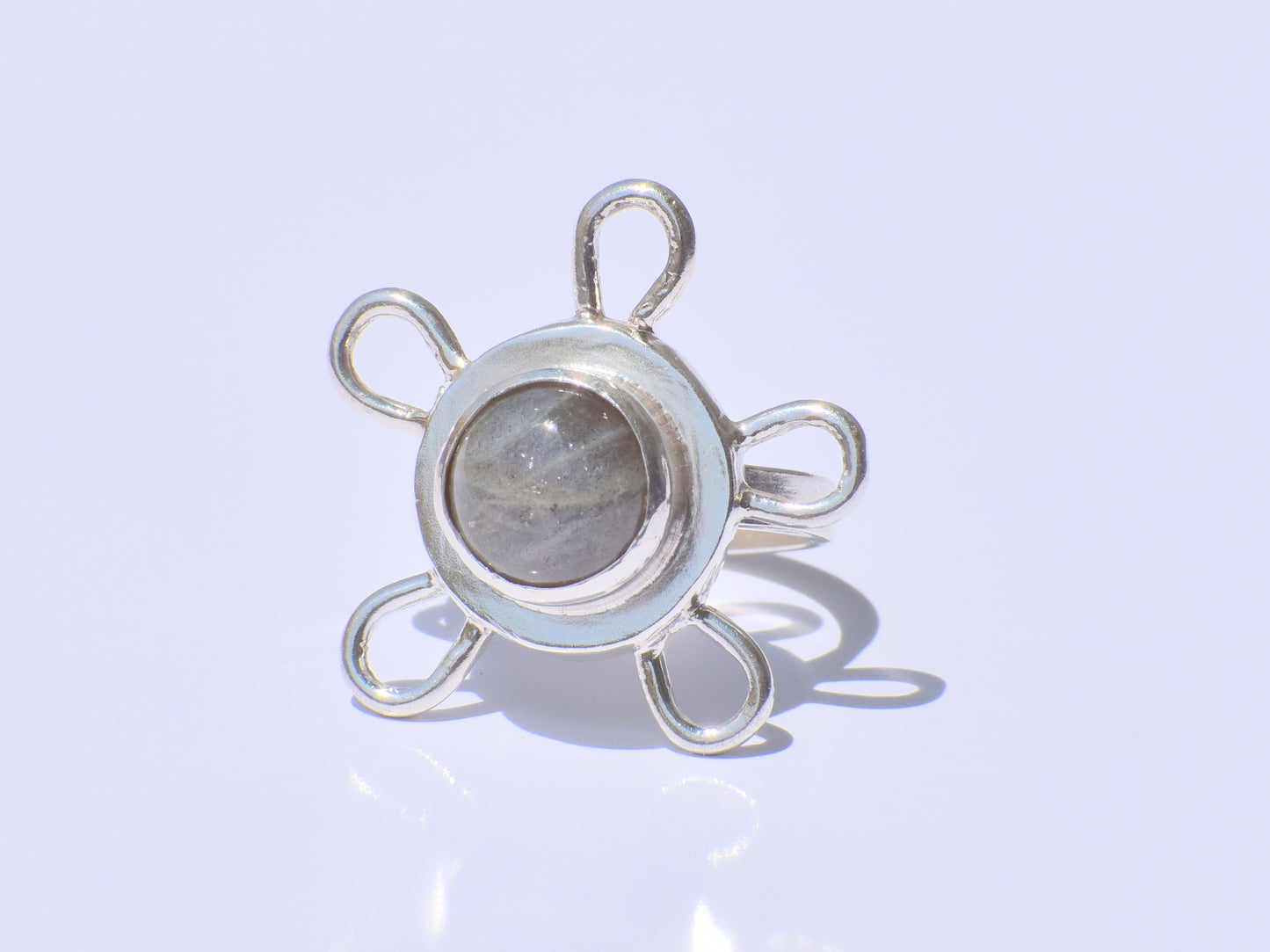 Labradorite Ring, Round Labradorite Ring, Flower Design Ring, Zodiac Ring, Healing Gemstone, Boho Ring, Anniversary Gift, 925 Silver Jewelry