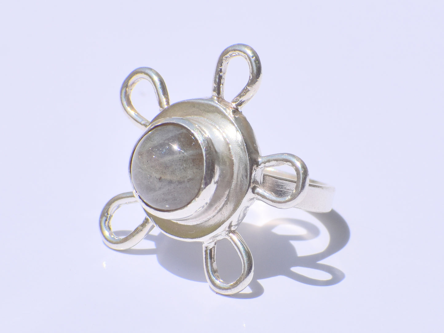 Labradorite Ring, Round Labradorite Ring, Flower Design Ring, Zodiac Ring, Healing Gemstone, Boho Ring, Anniversary Gift, 925 Silver Jewelry