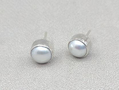 Pearl Earring, Sterling Silver Pearl Earring, Birthstone Earring, Zodiac Earring, Round Pearl Studs, Soliatire Jewelry, Silver Women Jewelry