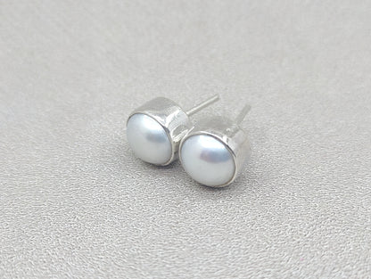 Pearl Earring, Sterling Silver Pearl Earring, Birthstone Earring, Zodiac Earring, Round Pearl Studs, Soliatire Jewelry, Silver Women Jewelry