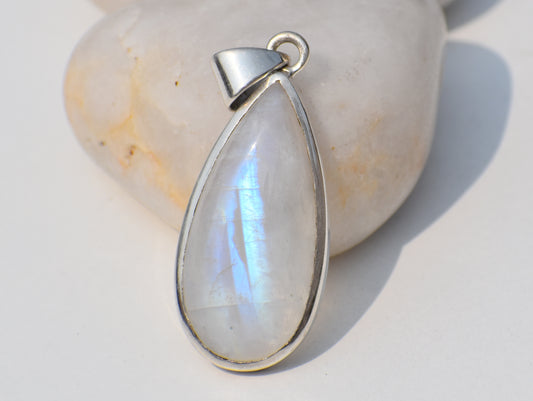 Natural Moonstone Pendant, Pear Shape Moonstone, Blue-Flash Moonstone, Healing Crystal, Bohemian Jewelry, Wedding Jewelry, Pendant For Her