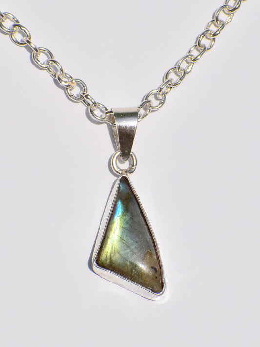 Labradorite Pendant, 925 Silver Pendant, Handmade Pendant, Women Accessory, Silver Pendant, Blue Fire Labradorite, Gift For Her, New Pendant