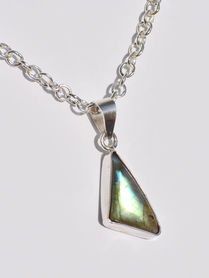 Labradorite Pendant, 925 Silver Pendant, Handmade Pendant, Women Accessory, Silver Pendant, Blue Fire Labradorite, Gift For Her, New Pendant