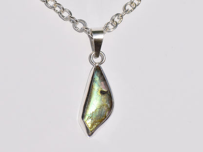 Labradorite Pendant, 925 Silver Pendant, Handmade Pendant, Unique Shape Pendant, Solitaire Jewelry, Bohemian Jewelry, Healing Stone Jewelry