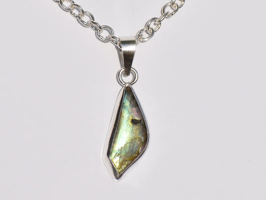 Labradorite Pendant, 925 Silver Pendant, Handmade Pendant, Unique Shape Pendant, Solitaire Jewelry, Bohemian Jewelry, Healing Stone Jewelry