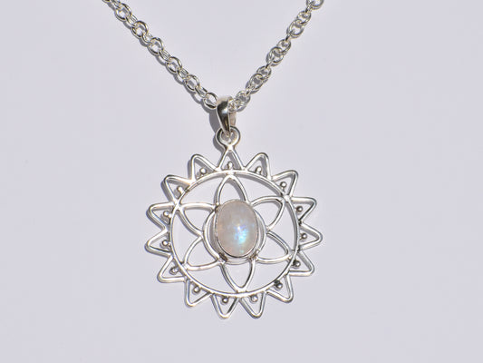 Moonstone Pendant, 925 Sterling Silver Pendant, Handmade Pendant, Healing Gemstone, Solitaire Jewelry, Women Accessory, 925 Silver Necklace