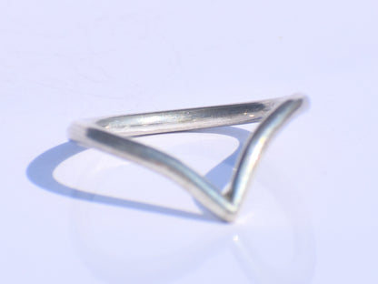 Silver Chevron Ring – Handmade 925 Sterling Silver Stacking Ring