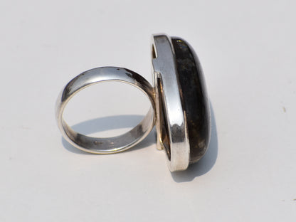 Labradorite Sterling Silver Ring – Handmade Blue Flash Gemstone Jewelry