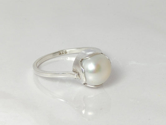 Pearl Ring, Gemstone Ring, Sterling Silver Ring, Handmade Ring, Vintage Jewelry, Unisex Ring, Birthstone Ring, Stone Ring, Anniversary Gift