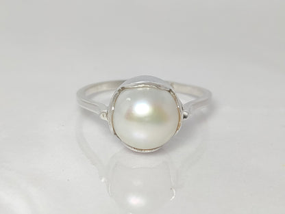 Pearl Ring, Gemstone Ring, Sterling Silver Ring, Handmade Ring, Vintage Jewelry, Unisex Ring, Birthstone Ring, Stone Ring, Anniversary Gift