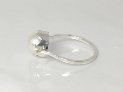 Pearl Ring, Gemstone Ring, Sterling Silver Ring, Handmade Ring, Vintage Jewelry, Unisex Ring, Birthstone Ring, Stone Ring, Anniversary Gift