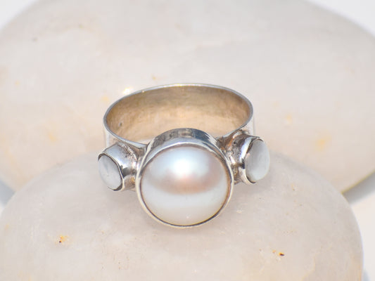 Pearl Ring, White Stone Ring, Gemstone Ring, Sterling Silver Ring, Birthstone Ring for Mom, Bestfriend Gift, Anniversary Gift, Gift For Her