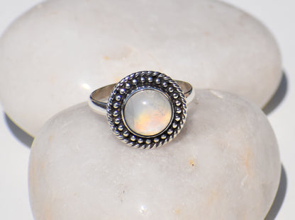 Rainbow Moonstone, Moonstone Ring, Sterling Silver Ring, Round Gemstone, Handmade Ring, Statement Ring, Vintage Ring, Everyday Ring, Gift