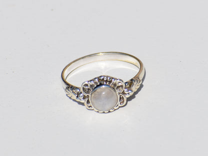 Moonstone Ring, Sterling Silver Ring, Round Gemstone, Statement Ring, Handmade Ring, Anniversary Ring, Precious Ring, Promise Ring, Gift Her