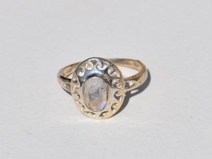 Moonstone Ring, Oval Gemstone, Vintage Ring, 925 Sterling Silver Ring Boho, Handmade Ring, Promise Ring, Charm Ring, Everyday Ring, Gift Her