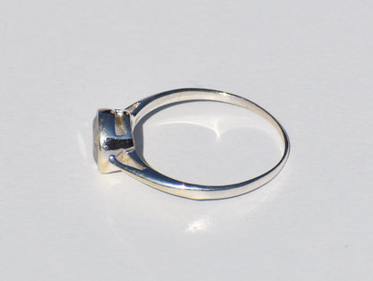 Moonstone Ring, Sterling Silver Ring, Round Gemstone, Birthstone Ring, Statement Ring, Promise Ring, Charm Ring, Bohemian Ring, Gift For Her