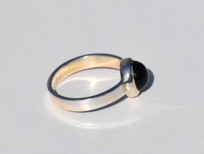 Black Onyx Ring, Round Black Onyx Ring, Sterling Silver Ring, Black Stone Ring, Healing Ring, Zodiac Ring, Women Solitaire ring