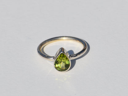 Peridot Ring, 925 Solid Sterling Silver, Peridot Quartz Gemstone, August Birthstone, Green Gemstone Ring, Statement Ring, Ring For Everyone