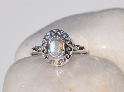 Labradorite Ring, Sterling Silver Ring, Oval Gemstone, Birthstone Ring, Statement Ring, Precious Ring, Handmade Ring, Valentine Gift, Gift Her