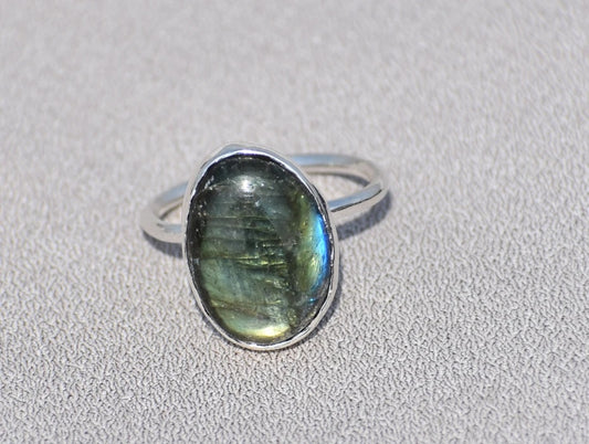 Oval Labradorite Ring, 925 Sterling Silver Ring, Natural Labradorite Ring, Green Labradorite Ring, Statement Ring, February Birthstone Ring